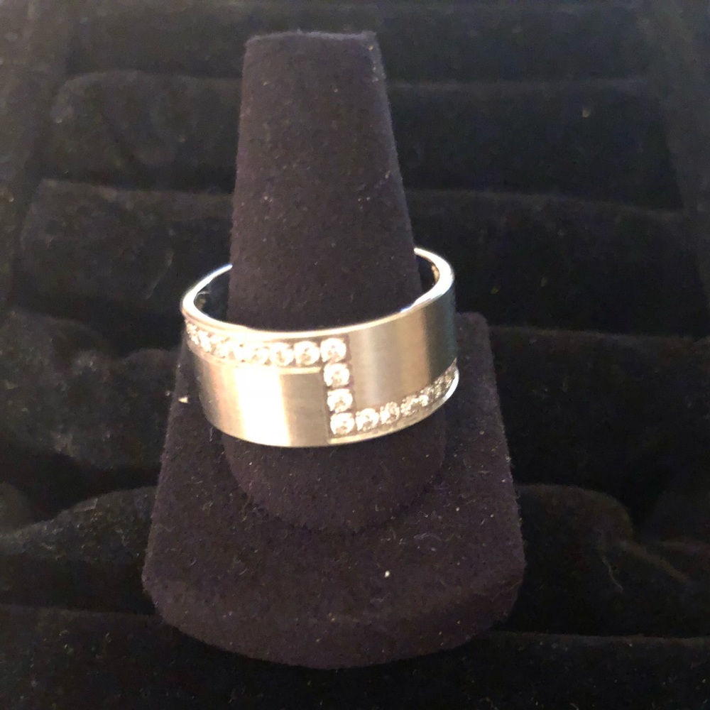 B TIFF STAINLESS STEEL & SWAROVSKI ZZ RING